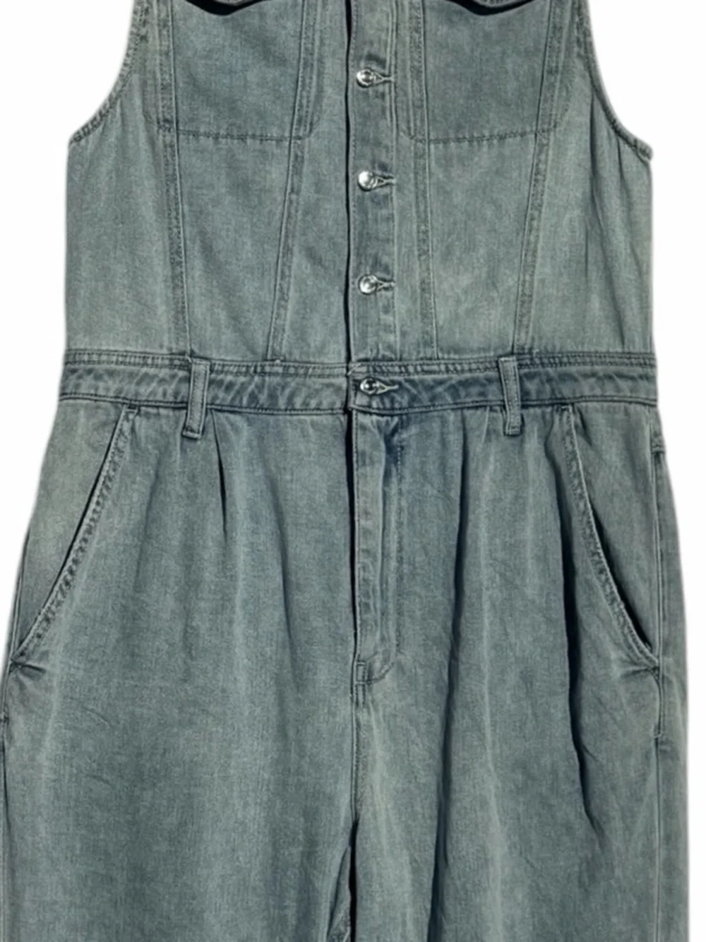 Free People We The Free Light Wash Denim Sleeveless Jumpsuit Coverall Size Large